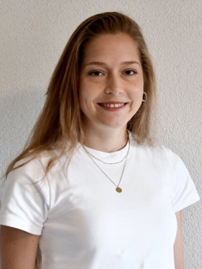 Physiotherapeutin Julia Jernej